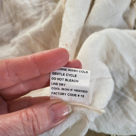 Rebellion Ivory Kimono with Fringe & Detailing - Picture 12 of 13